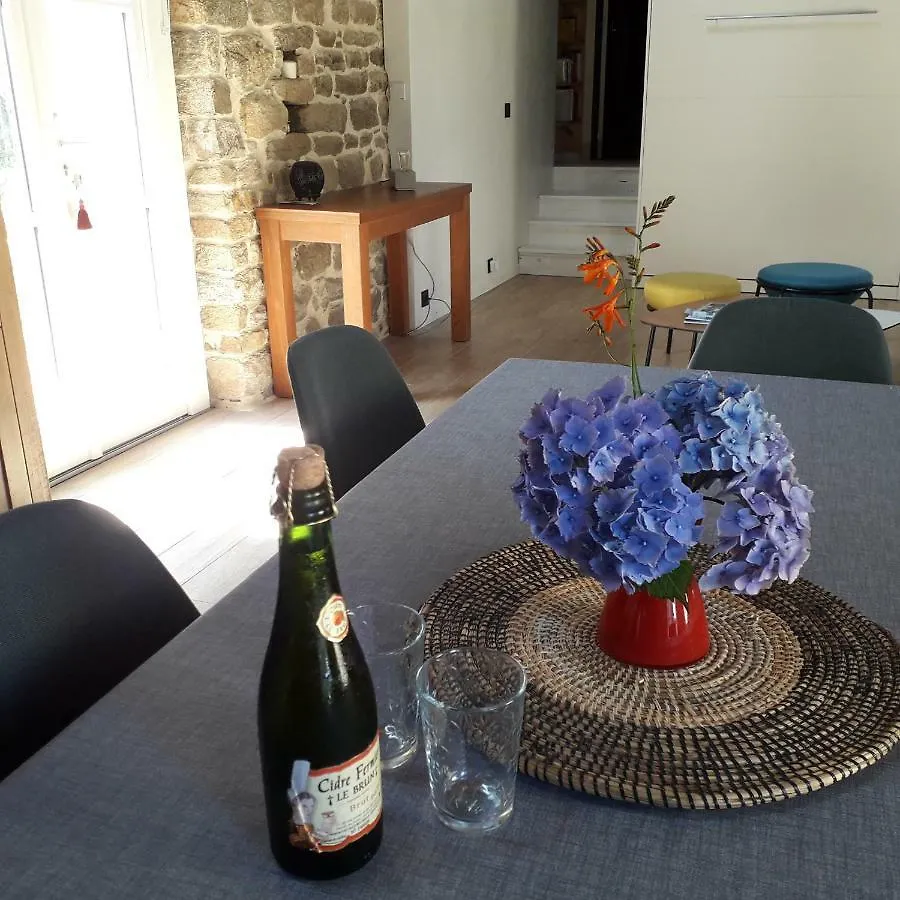Maison De Charme Finistere 4 Personnes Quimper 0*,  France